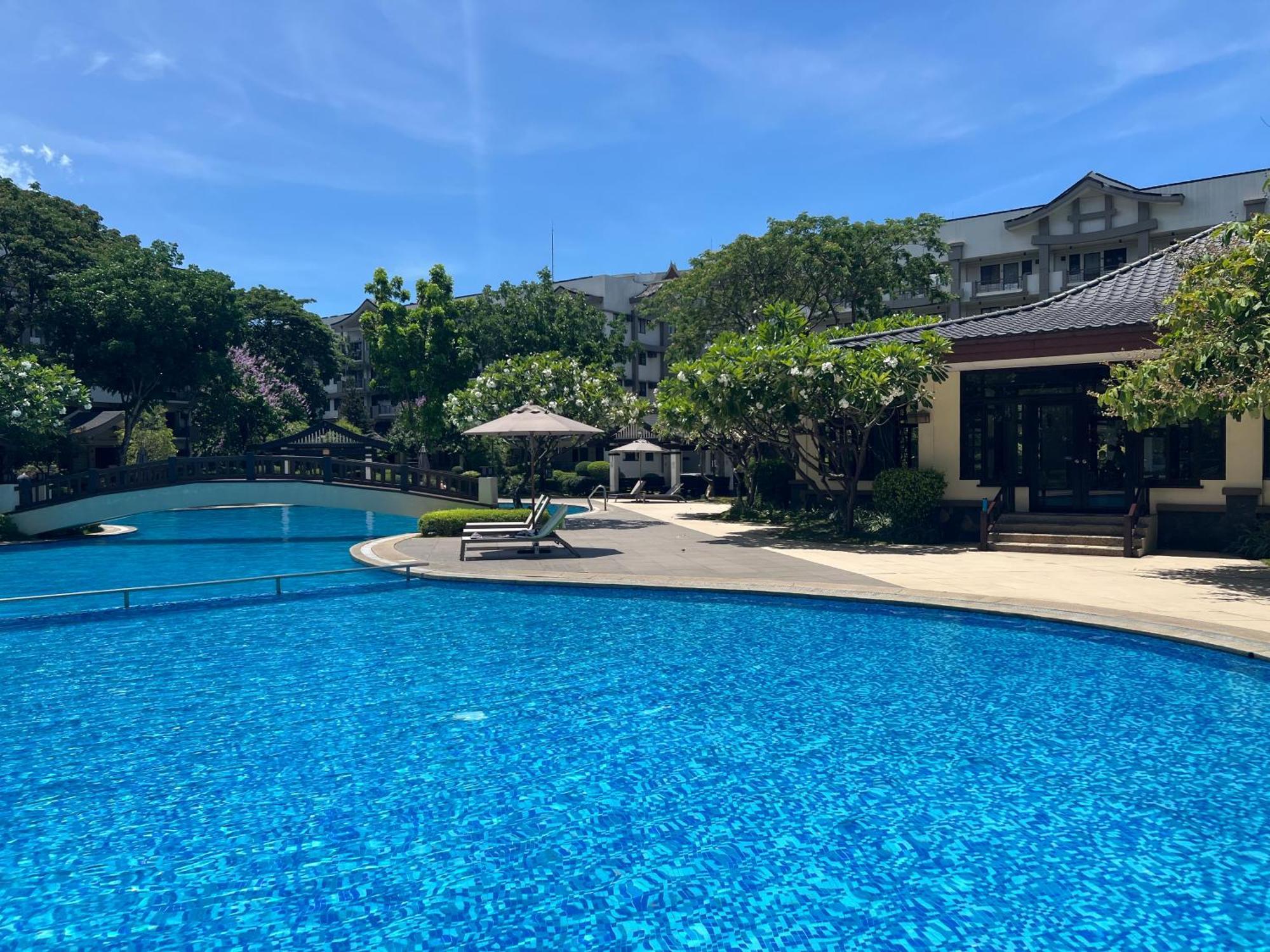 Stunning 2Br Apt, 65 Sq M Netflix At Rosewood Pointe Residences Near Bgc Manila Exterior photo