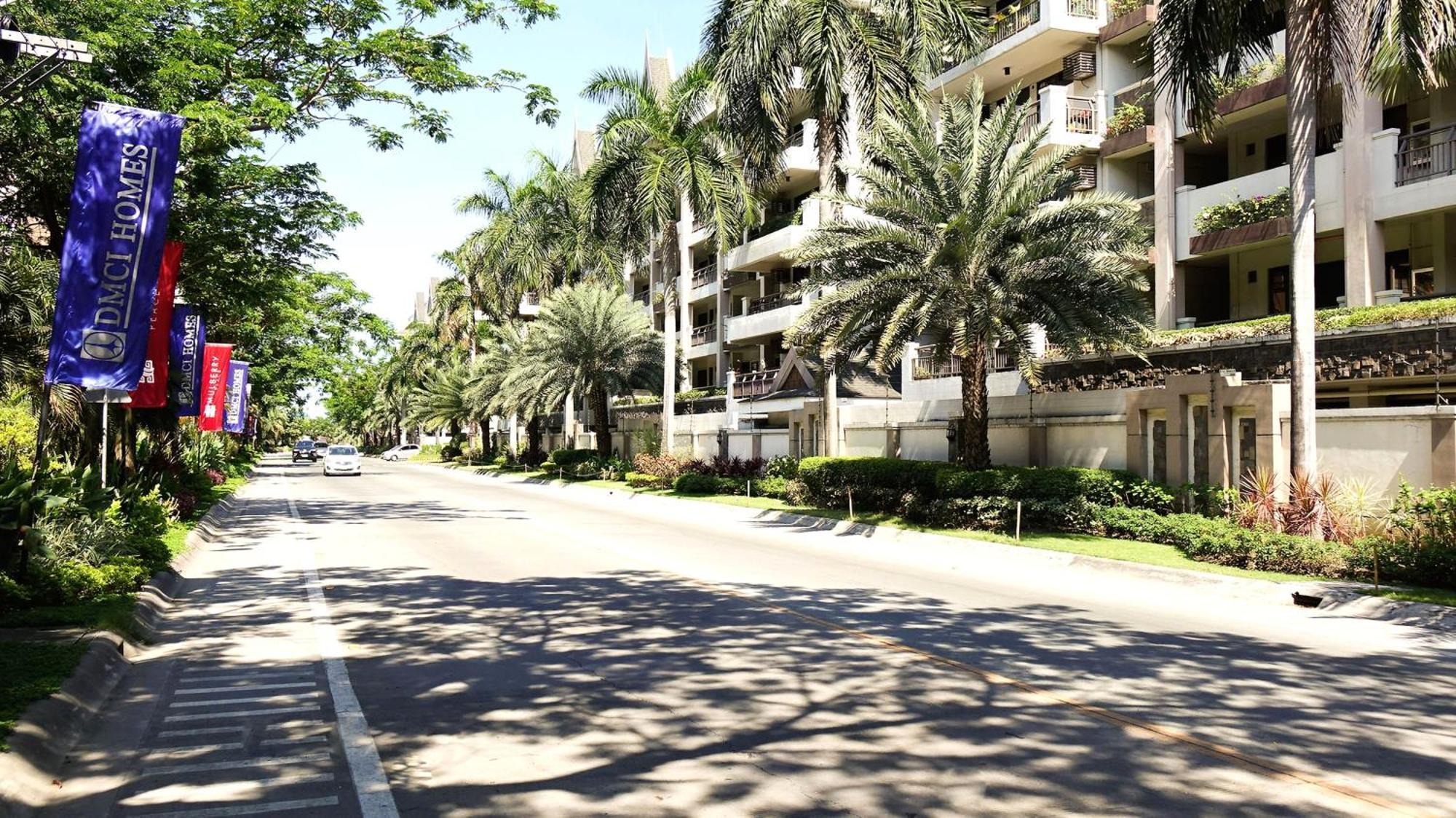 Stunning 2Br Apt, 65 Sq M Netflix At Rosewood Pointe Residences Near Bgc Manila Exterior photo